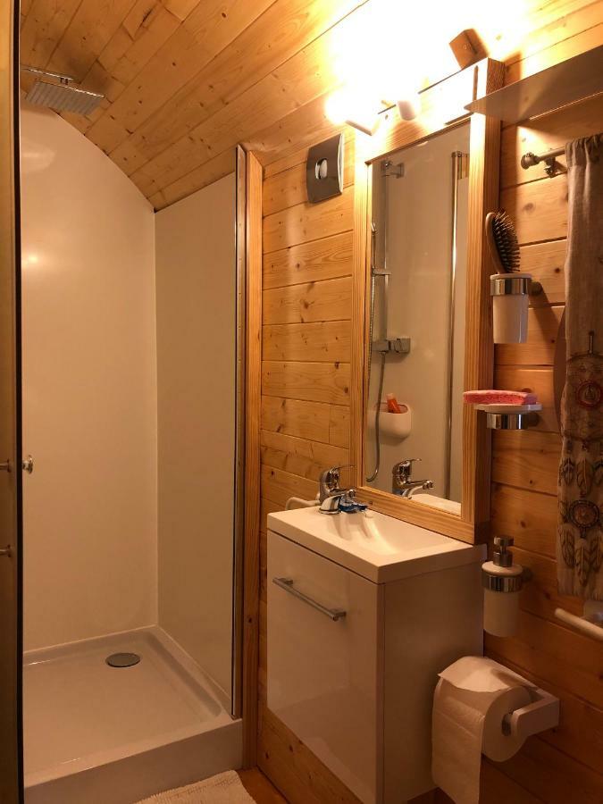 Millygite Chalet-On-Wheels By The River Milly-la-Foret Exterior foto
