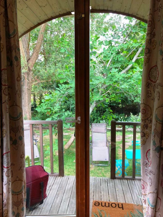 Millygite Chalet-On-Wheels By The River Milly-la-Foret Exterior foto